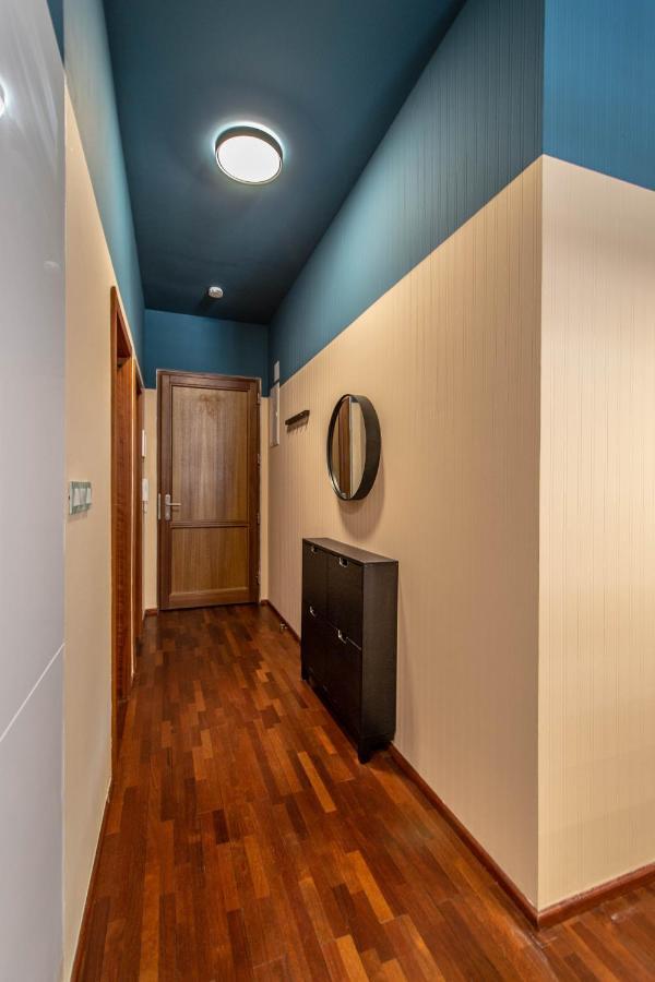 Wooden Design 2bdr Near Eden Garden Apartment Prague